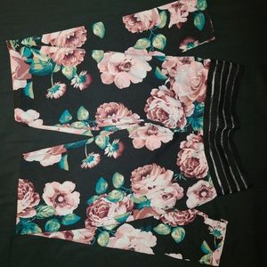 CUTE BOOTY LOUNGE LEGGINGS